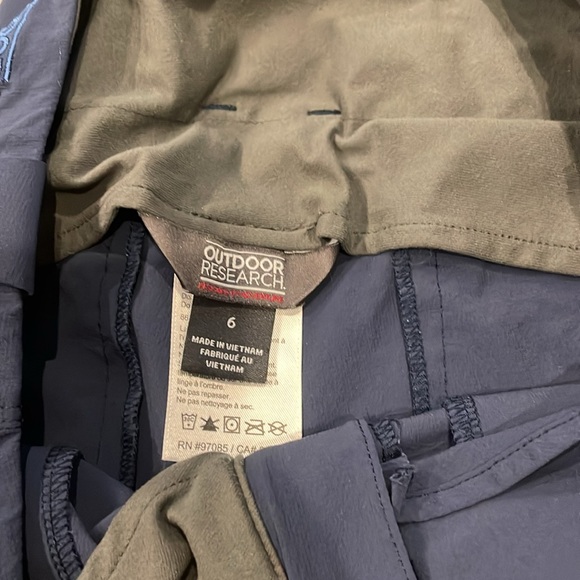 Outdoor Research women’s navy hiking pants - Picture 3 of 6